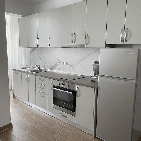 Central City Apartment ティラナ エクステリア 写真